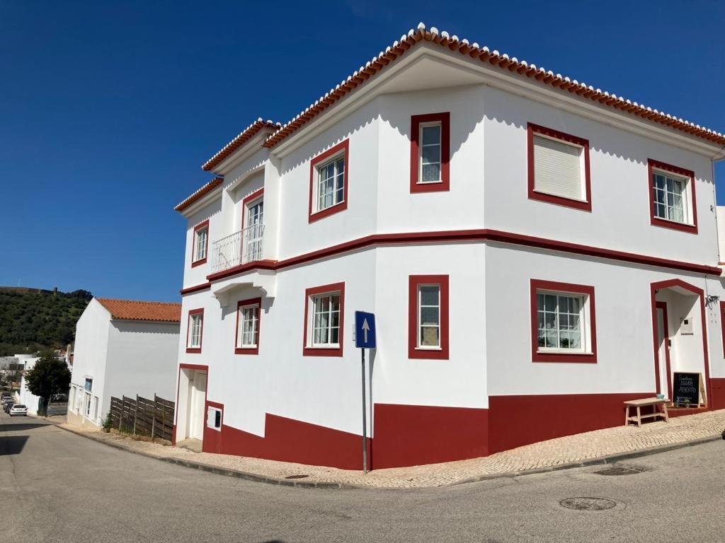 Guesthouse Releash Aljezur Exteriör bild