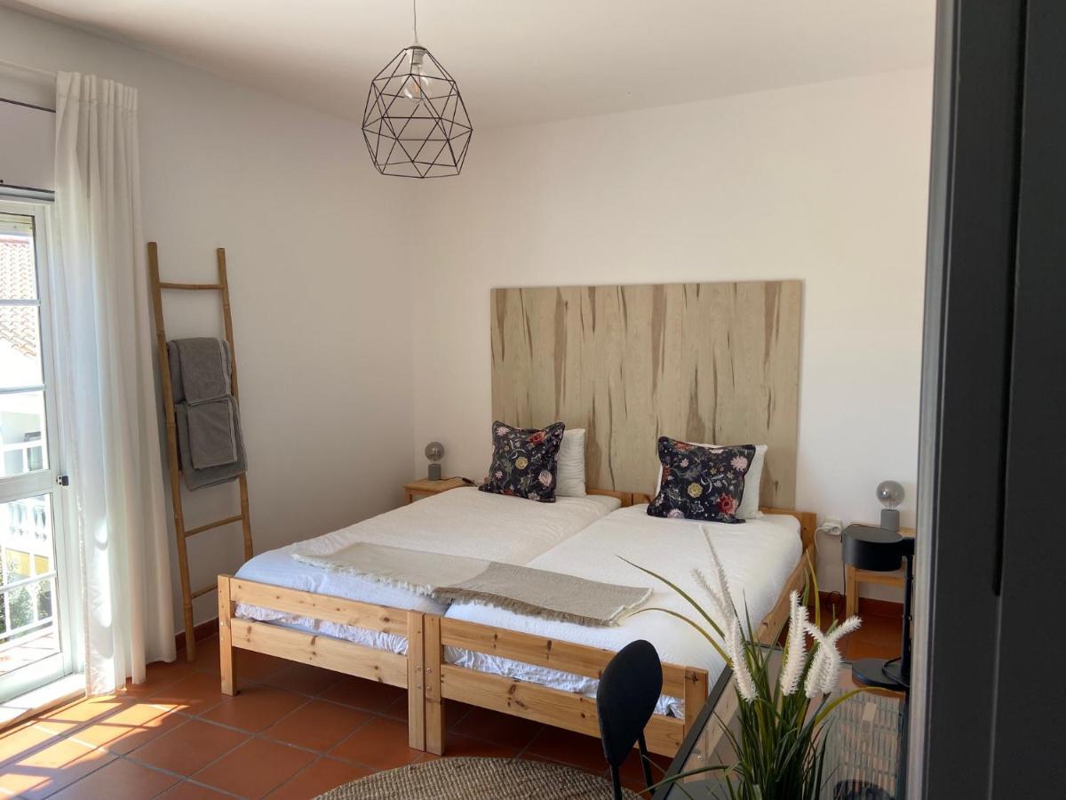 Guesthouse Releash Aljezur Exteriör bild